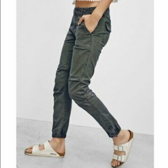 GOLDEN by TNA cargo pants - Picture 2 of 2